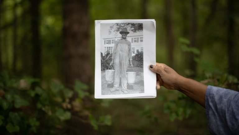 Read more about the article Waiting to be found: Florida task force will seek forgotten Black cemeteries
