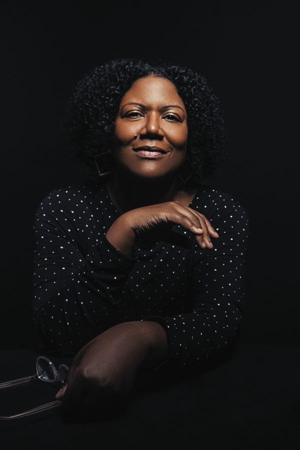 Read more about the article Oprah Winfrey picks Oklahoma author Honorée Fanonne Jeffers’ debut novel for her book club