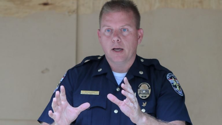 Read more about the article LMPD major demoted for use of n-word sues, claims Black people used it without discipline