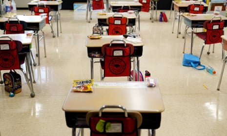Read more about the article Florida school singles out Black pupils as ‘problem’ group for talk on test scores