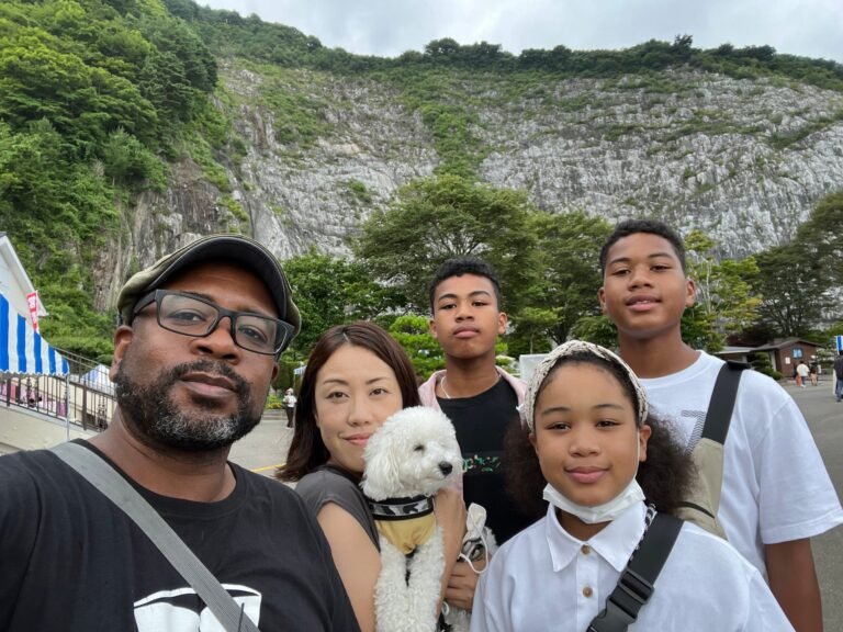 Read more about the article I’m Black and my wife is Japanese. Here’s why raising my biracial kids in Japan is better than in the US.